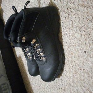 Reebok boots